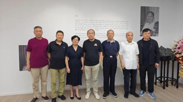 徐伯清徐世平父子首次书画展:致敬文脉,缅怀友人