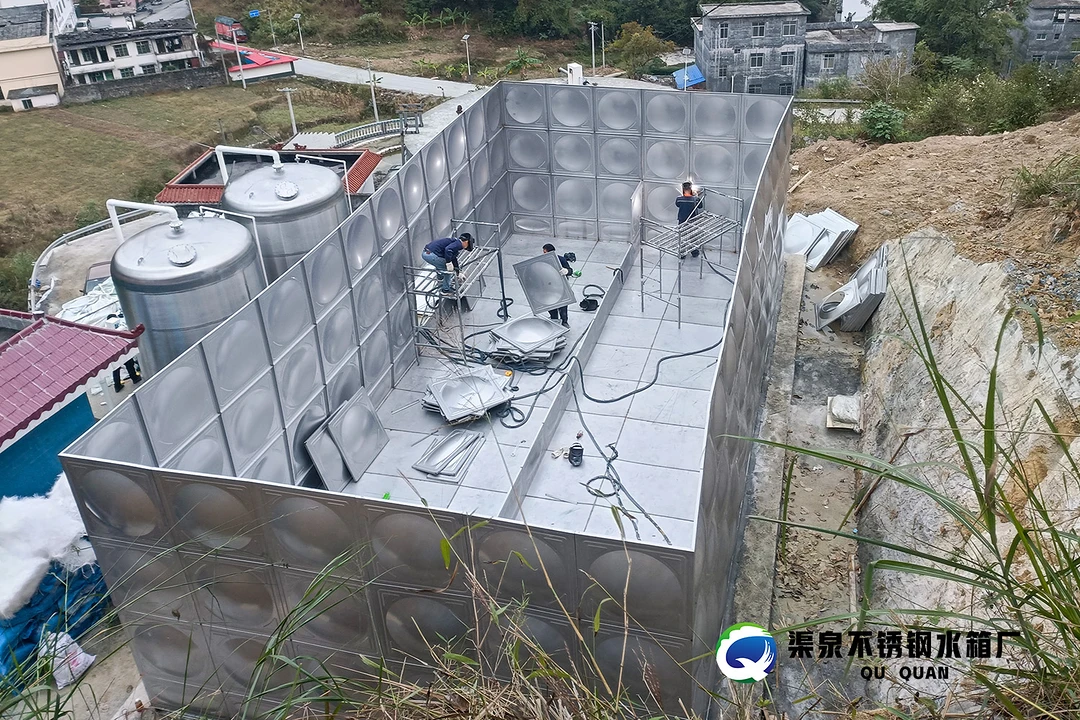 不锈钢消防水箱的容量设计是根据哪些因素进行的？