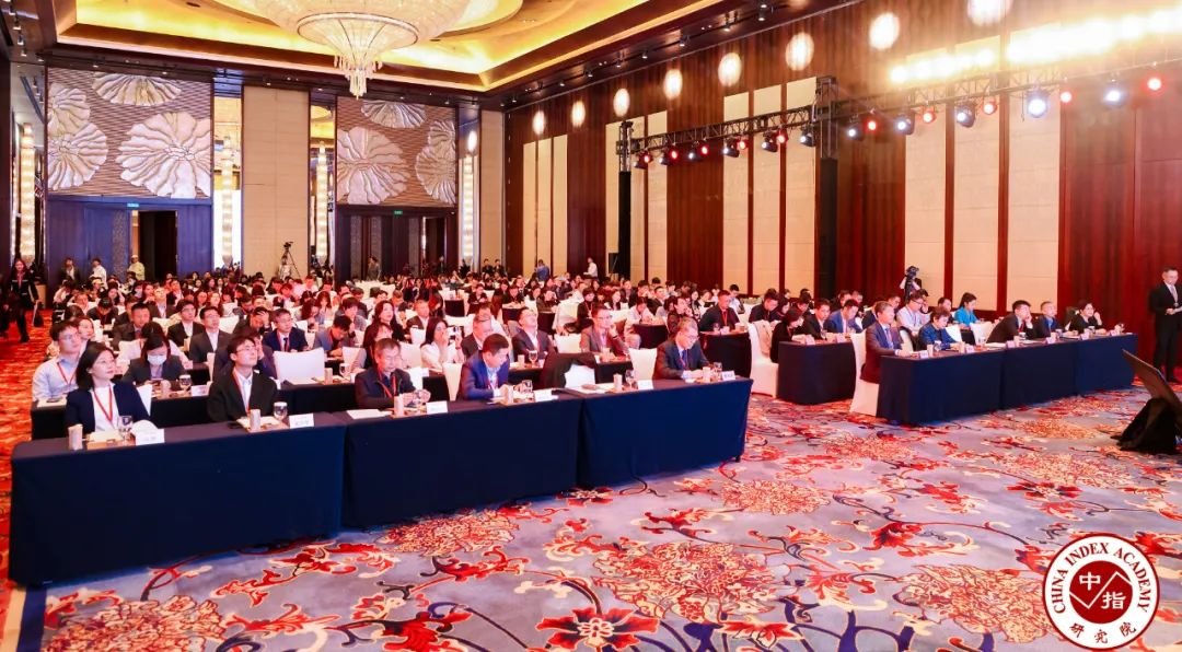 建杭置业:匠心破局,百强加冕,稳筑未来新宏图