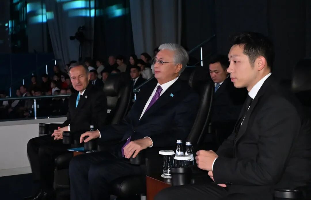 乒乓球奥运冠军许昕受邀参加哈萨克斯坦“总统杯”活动