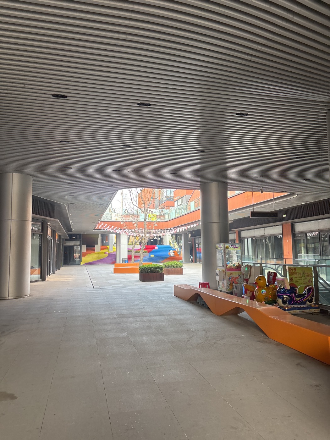 华侨城·红坊和能建青誉府哪个更好:青山滨江置业的精准决策指南华侨城·红坊和能建青誉府哪个更好:青山滨江置业的精准决策指南
